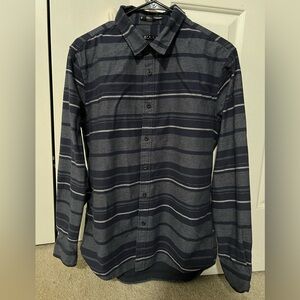 21 Men An American Brand dark blue/gray button up collared shirt. Size S/M.